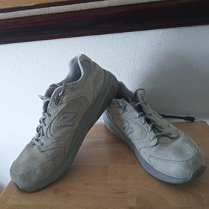 new balance 927 men brown